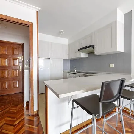 Apartment Con Ascensor, Dos